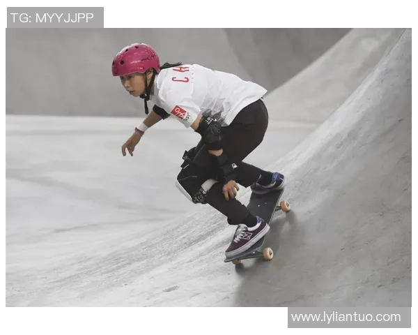 南京滑板队在攀岩联赛中以60分稳居积分榜首位 南京滑板队在攀岩联赛中以60分稳居积分榜首位