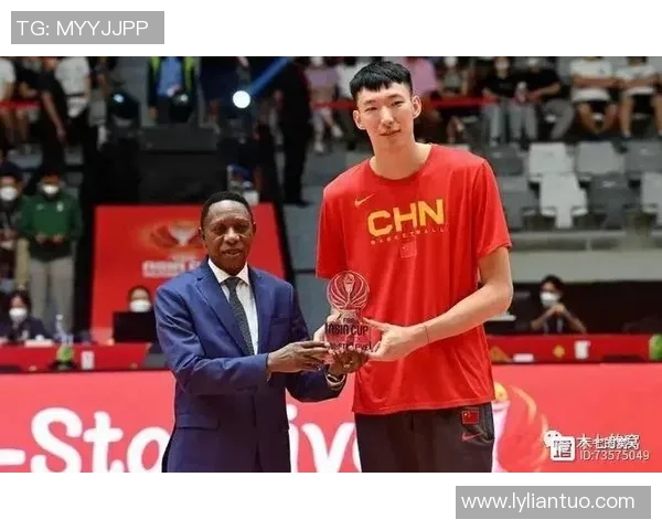 张芳的篮球人生:从热爱到坚持的深度对话与成长之路 张芳的篮球人生:从热爱到坚持的深度对话与成长之路